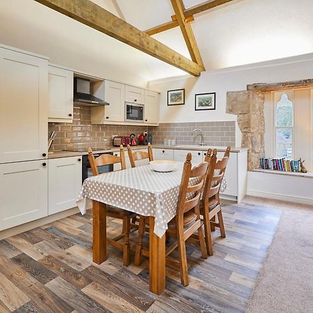 Host & Stay - Tithe Barn Cottages Easington Bagian luar foto
