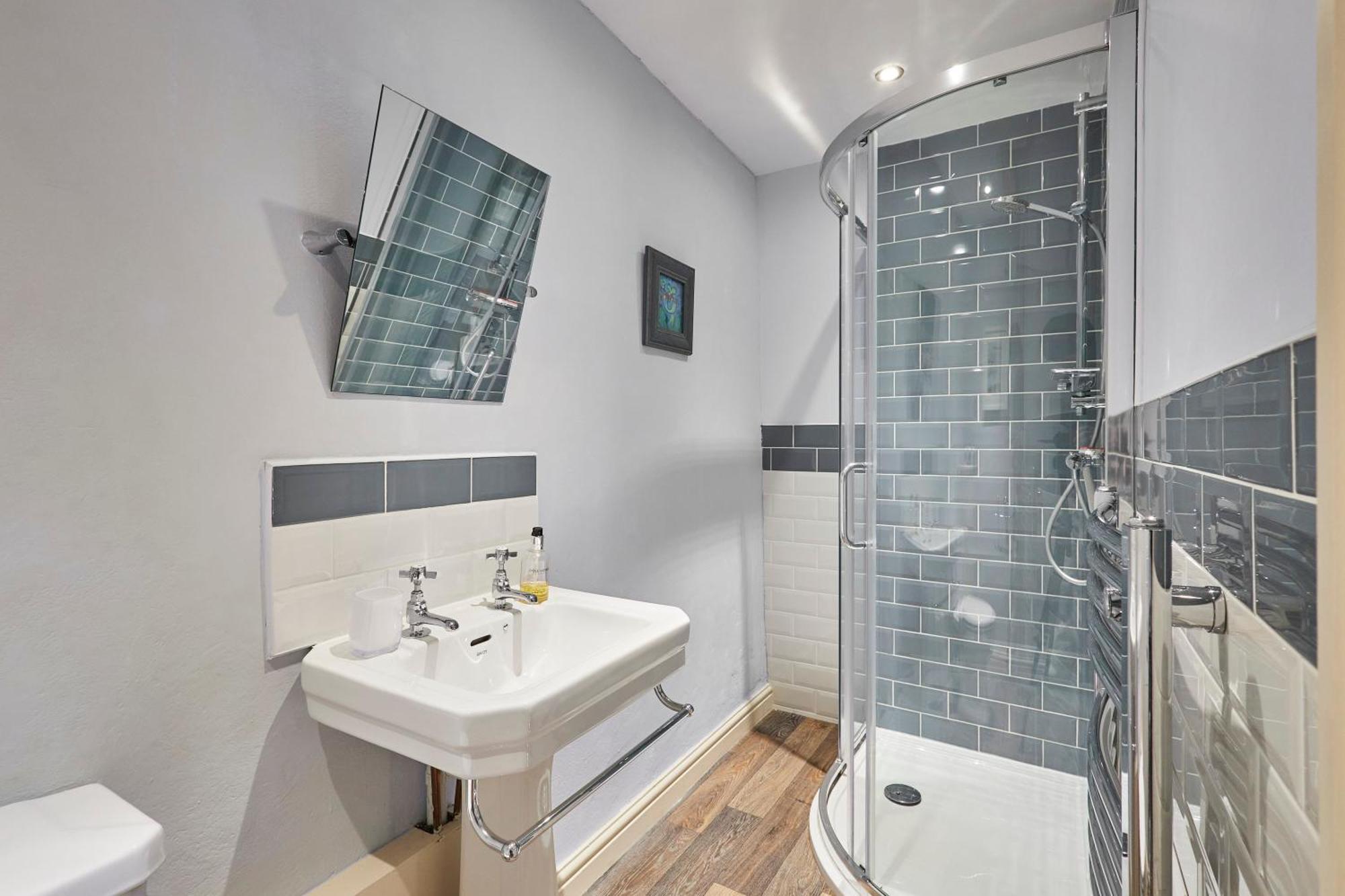 Host & Stay - Tithe Barn Cottages Easington Ruang foto